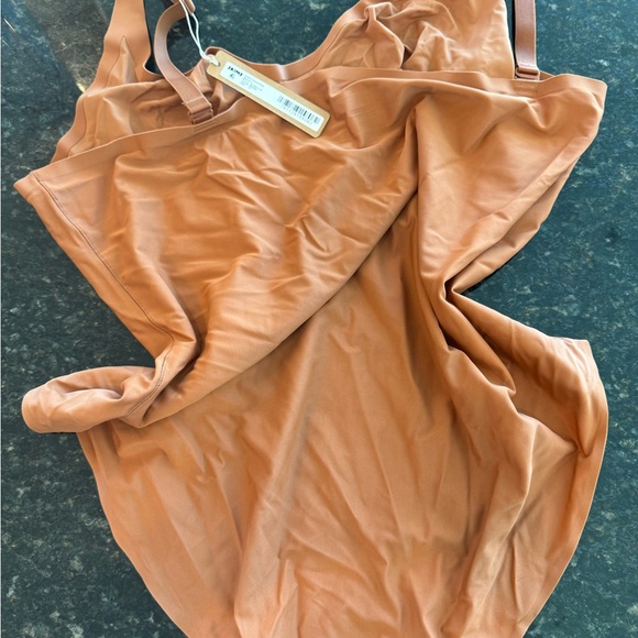 SKIMS Foundations Brief Bodysuit Bronze 3X BNWT - Picture 4 of 6